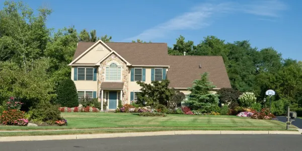 home in a cul de sac